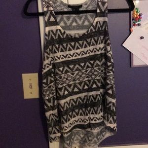 Geometric patterned tank